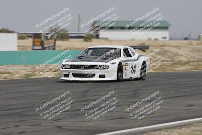 media/Jun-01-2025-CalClub SCCA (Sun) [[eae223c5dd]]/Group 6/Race (Front Straight)/